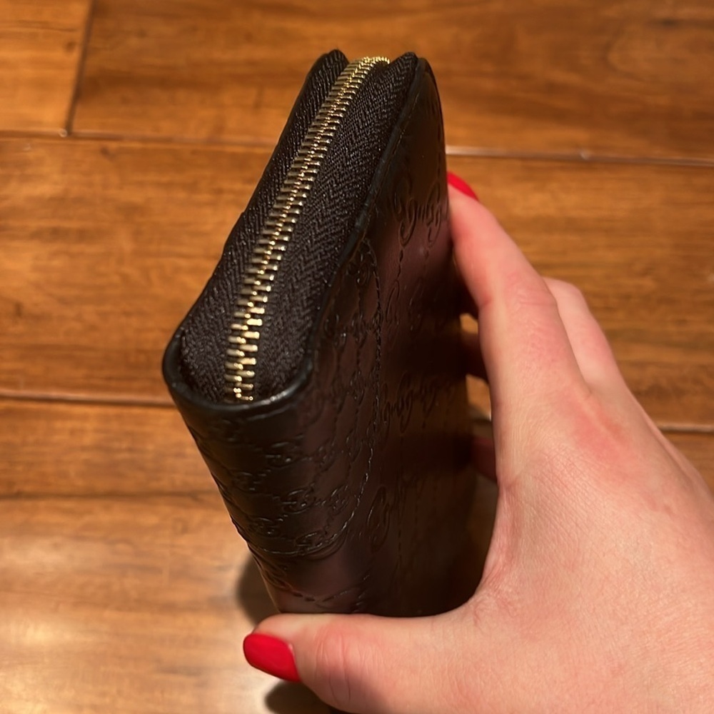 Gucci | Black Guccissima Leather Zip Around Wallet - Picture 4 of 9